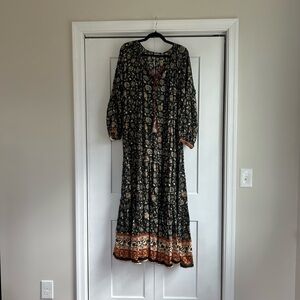 Natural Life Boho Floral Maxi Dress in Black and Rust